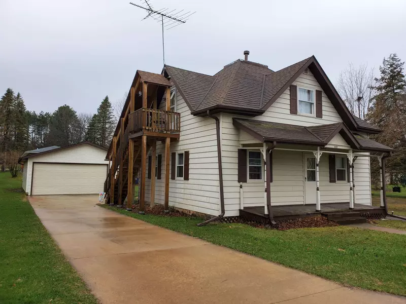 409 W PARKER ST, Weyauwega, WI 54983