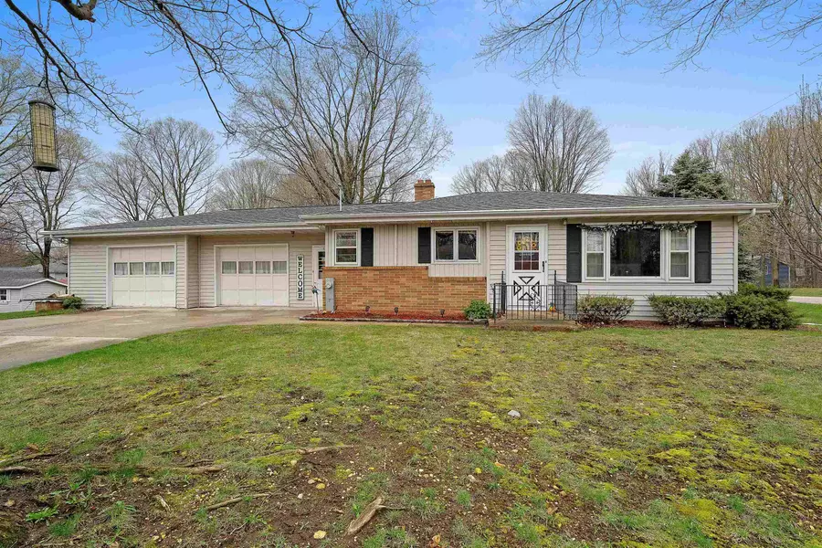 131 MARYKNOLL LN, Casco, WI 54205-9684