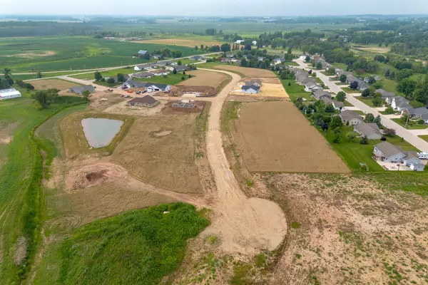 Brillion, WI 54110,468 RUSTIC RIDGE DR #18