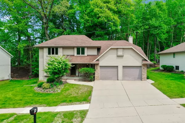 Green Bay, WI 54302,2611 NEWBERRY AVE