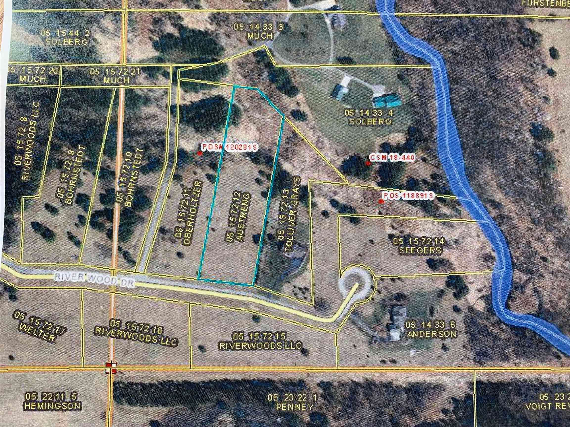 E1738 RIVER WOOD DR, Waupaca, WI 54981