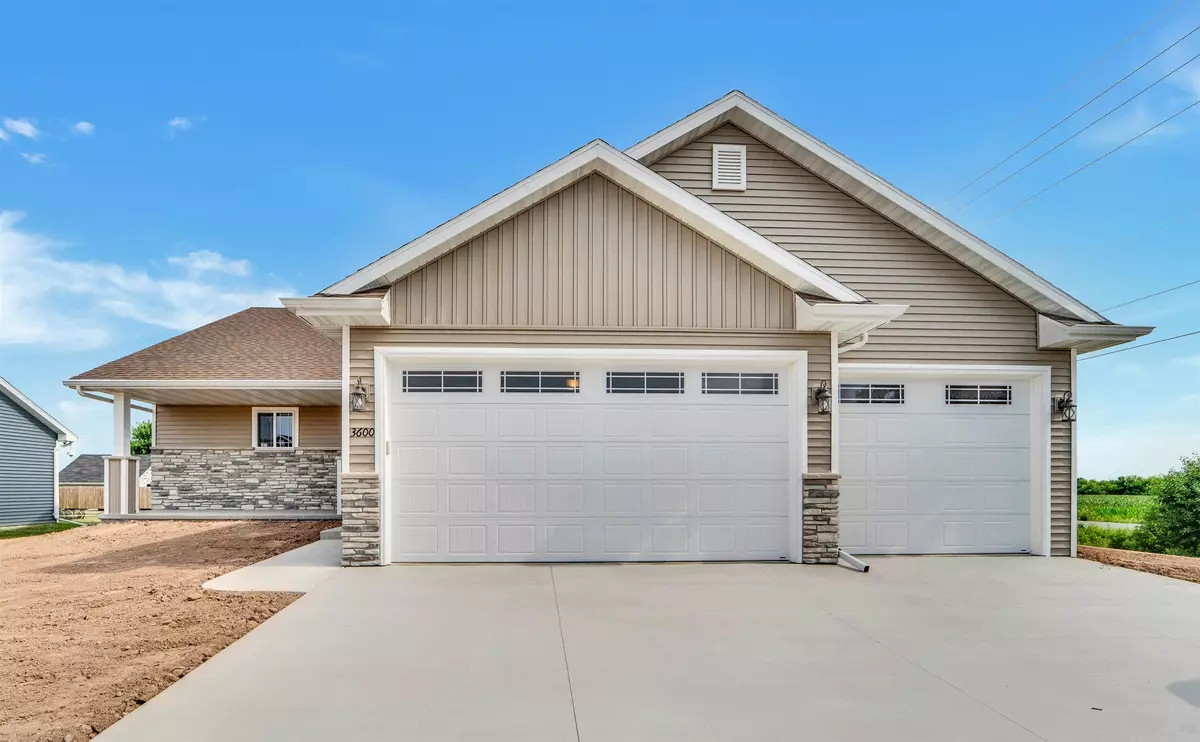 Kaukauna, WI 54130,3600 DON DEGROOT DR