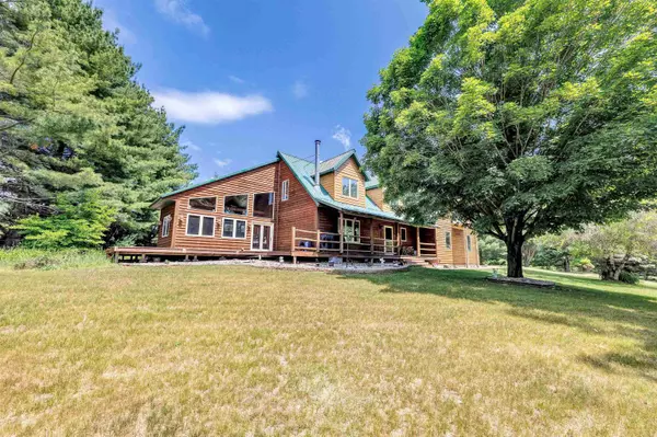 2297 HORSE RD, Abrams, WI 54101