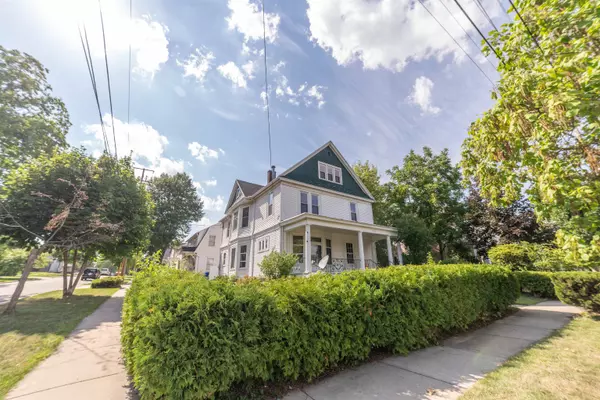 Appleton, WI 54911,623 S STATE ST