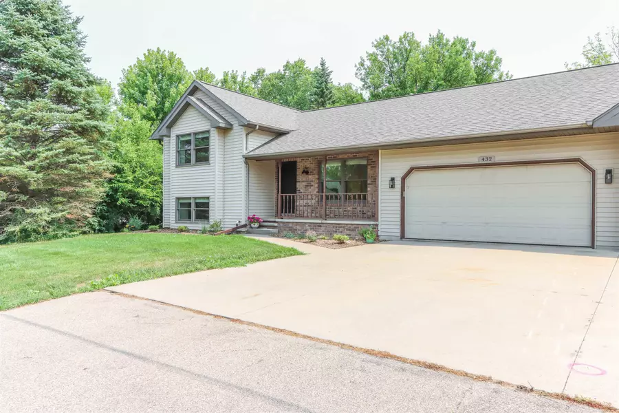 N432 NOTTINGHAM RD, Appleton, WI 54915