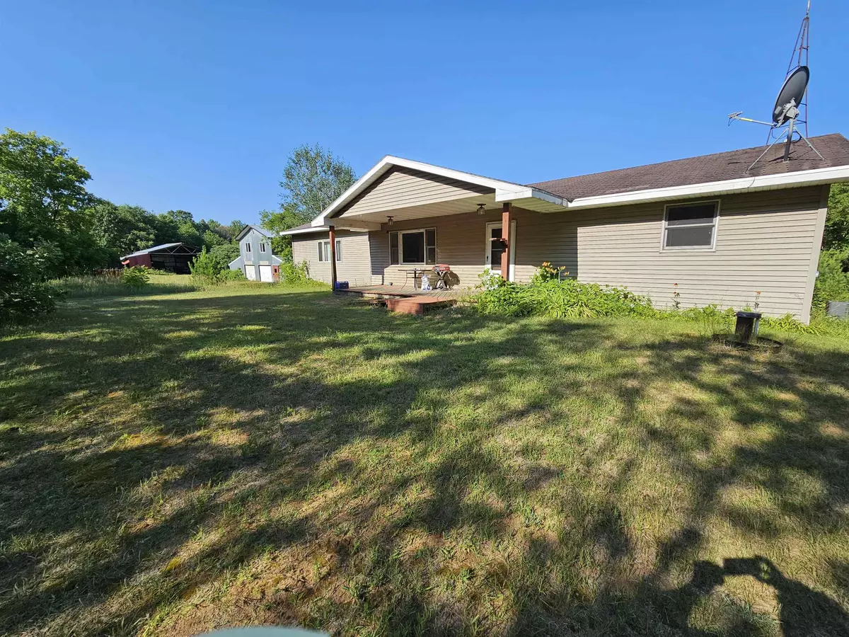 Almond, WI 54909,N6431 15TH AVE