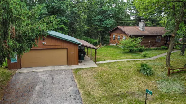 947 DEBBIE LN, Redgranite, WI 54970