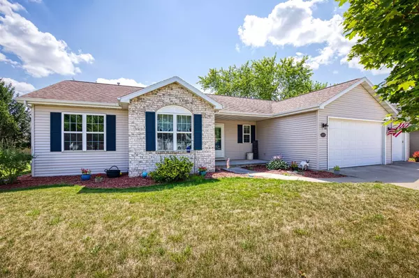 1655 W KAYLEE LN, Appleton, WI 54914
