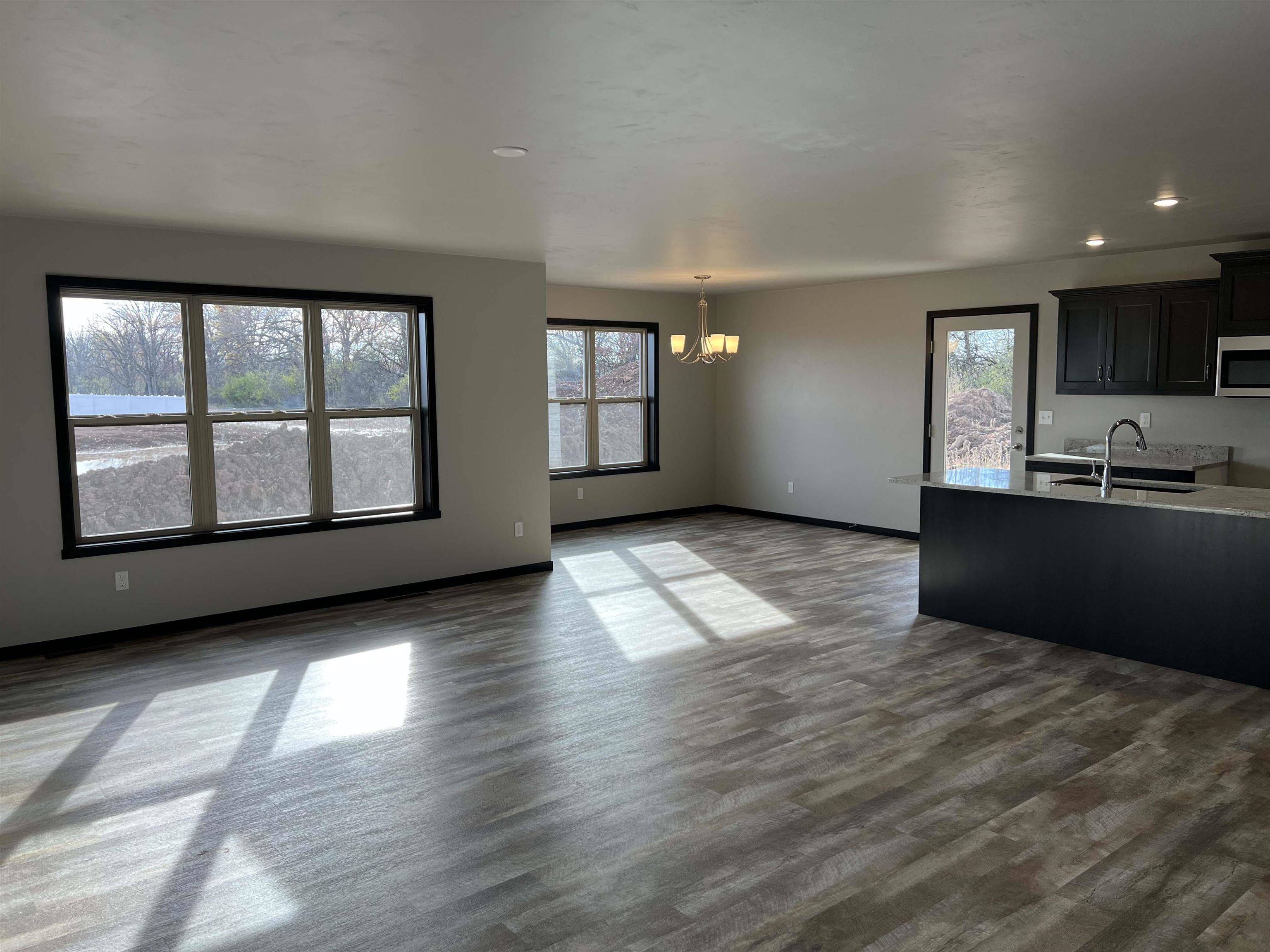 De Pere, WI 54115-0000,389 WILLIE MAYS CIR
