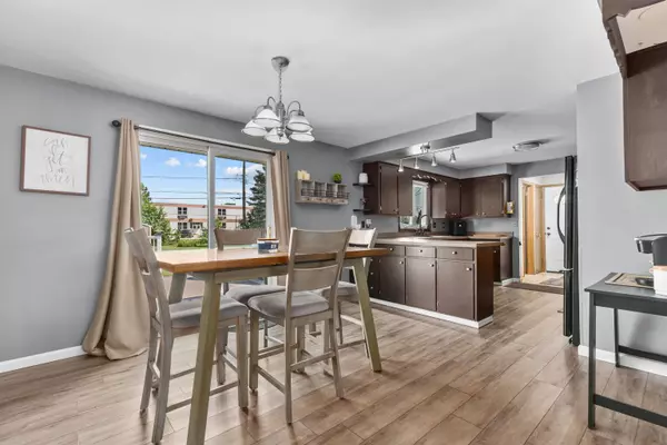 Appleton, WI 54915,2506 S GREENVIEW ST