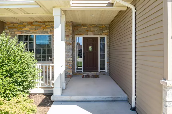 Neenah, WI 54956,1253 AVA CT