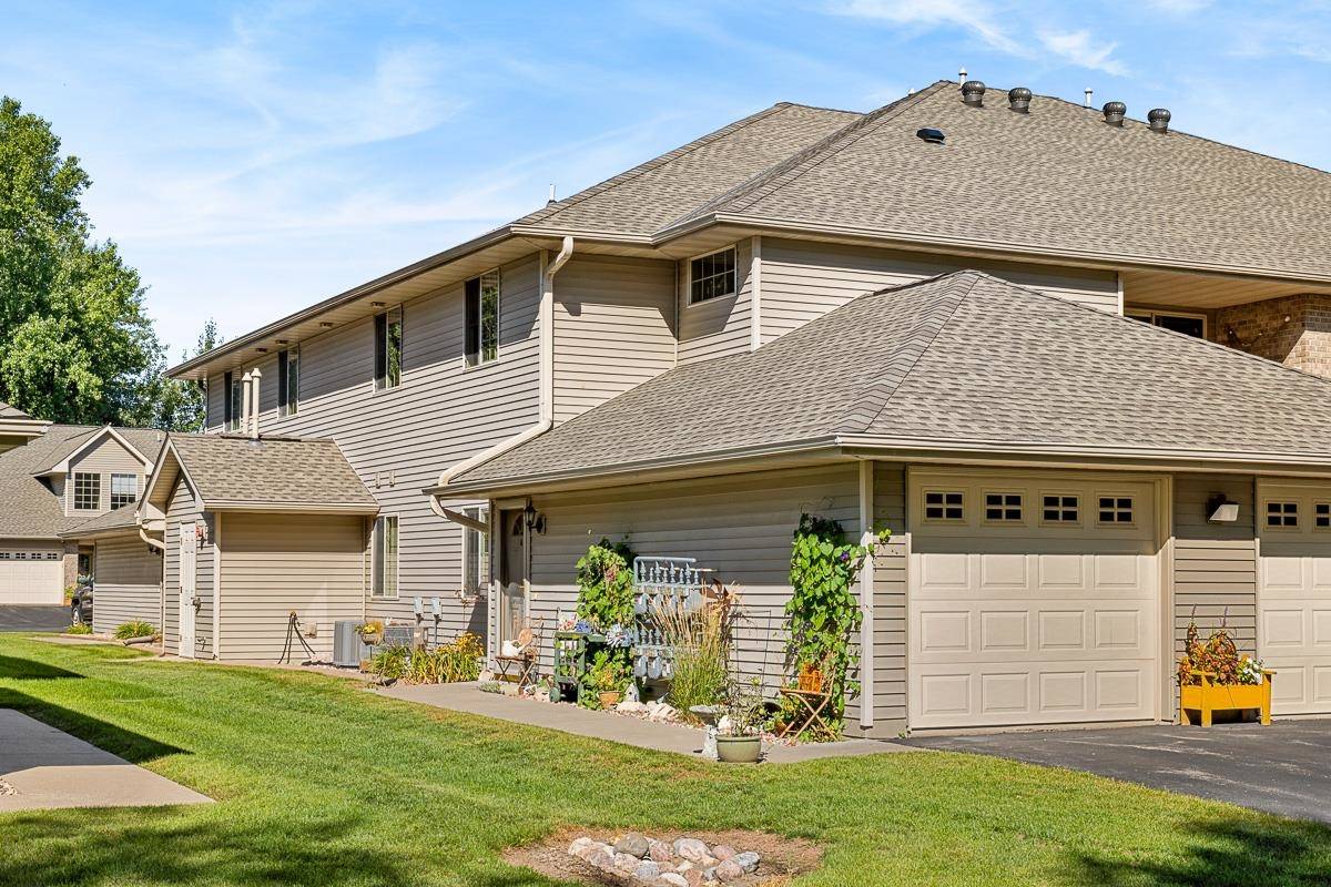 4725 N NEWCASTLE LN #A, Appleton, WI 54913