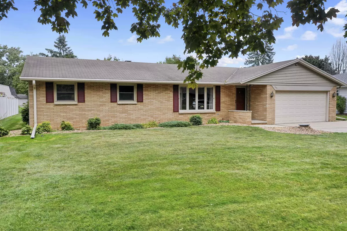 Ashwaubenon, WI 54304,1192 ALICE DR