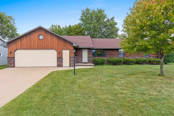 Menasha, WI 54952,1508 GENEVA RD