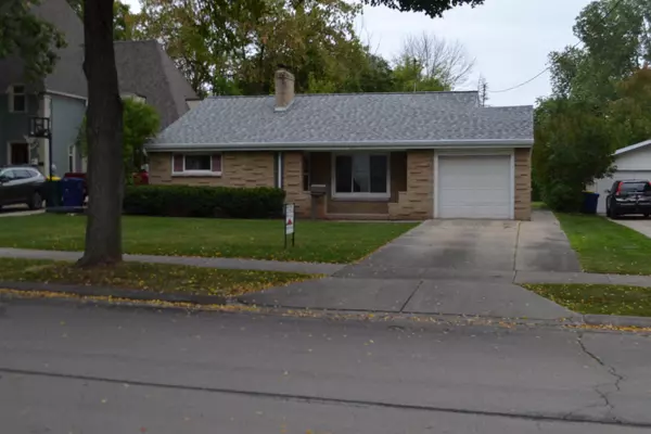 1151 GRIGNON ST, Green Bay, WI 54301-3018