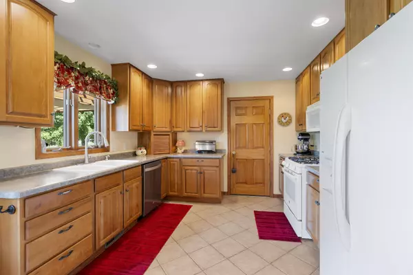 Kaukauna, WI 54130-8703,446 WOODEN SHOE CIR