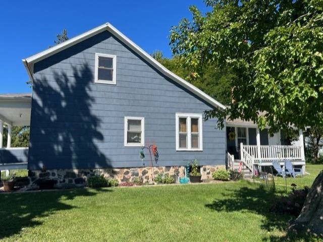 Neenah, WI 54956,838 S COMMERCIAL ST