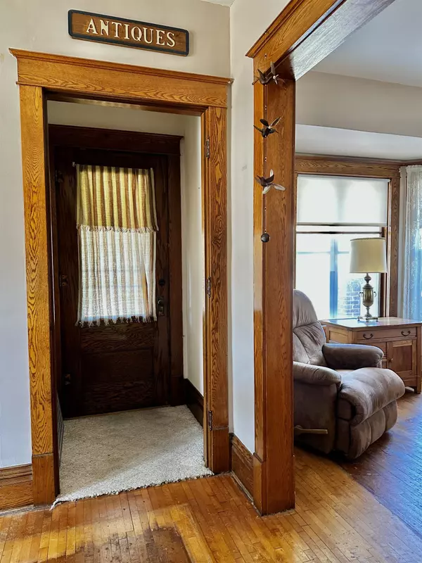 Princeton, WI 54968,328 S FARMER ST