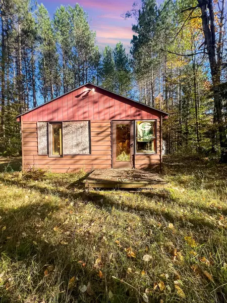 N13098 LIMBERG LN, Silver Cliff, WI 54104