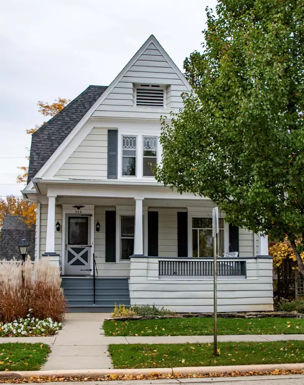 245 E 2ND ST, Fond Du Lac, WI 54935