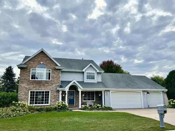 3240 N RAMBLING ROSE DR,  Appleton,  WI 54914