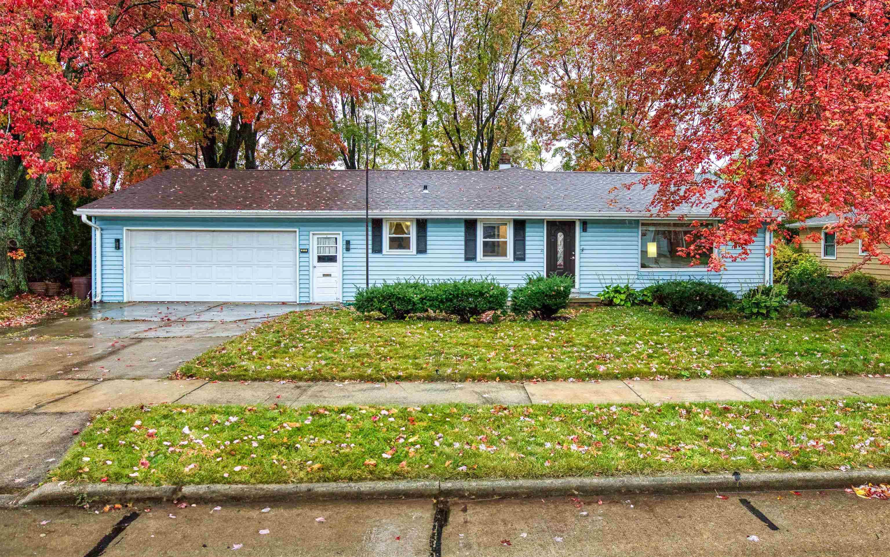 317 E 19TH ST, Kaukauna, WI 54130-3333
