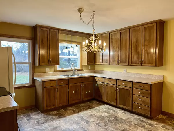 Kaukauna, WI 54130,113 W 14TH ST