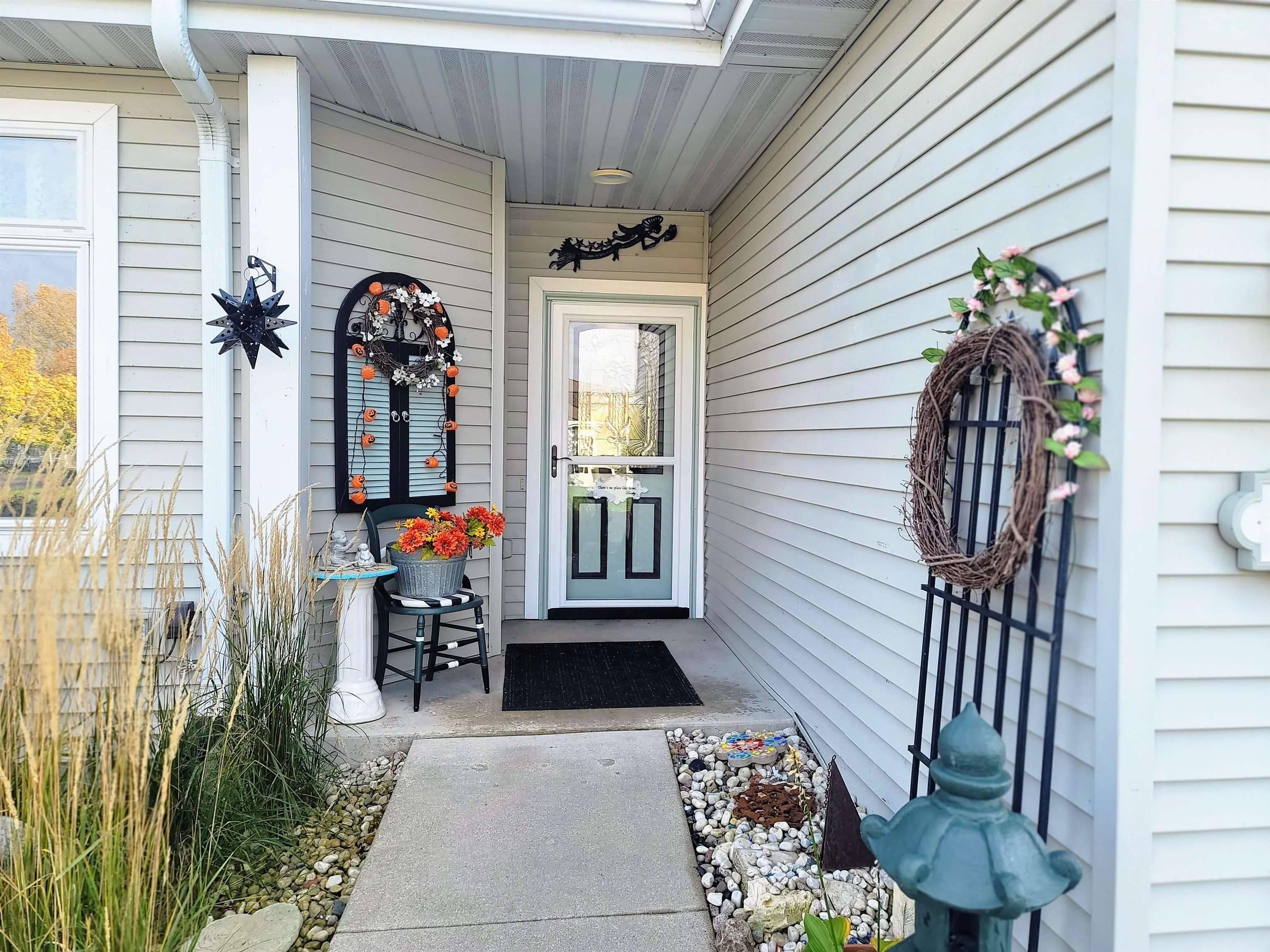 Fond Du Lac, WI 54935-8052,324 SOUTHLAKE CIR