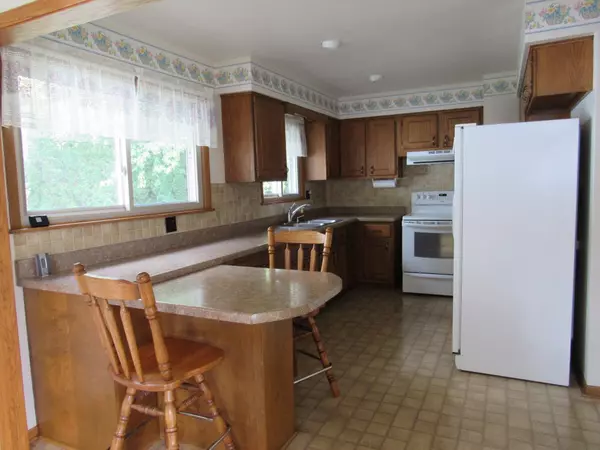 Neenah, WI 54956-3958,951 BYRD AVE