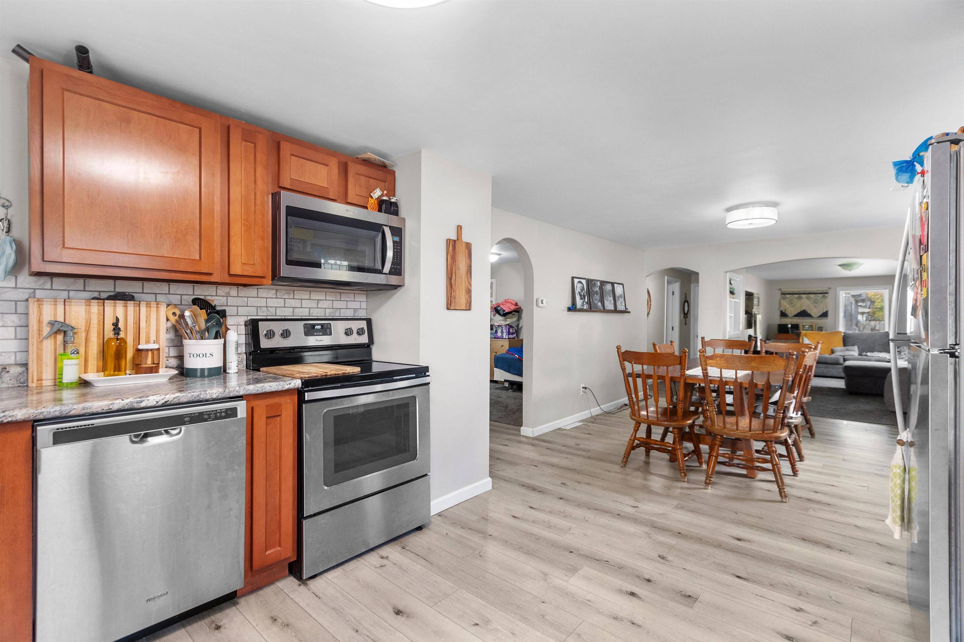 Menasha, WI 54952,1134 MAYER ST