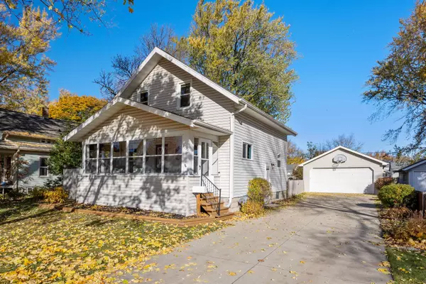 1336 W WASHINGTON ST, Appleton, WI 54914