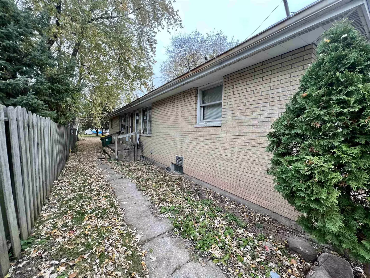 Green Bay, WI 54301,1357 DOTY ST