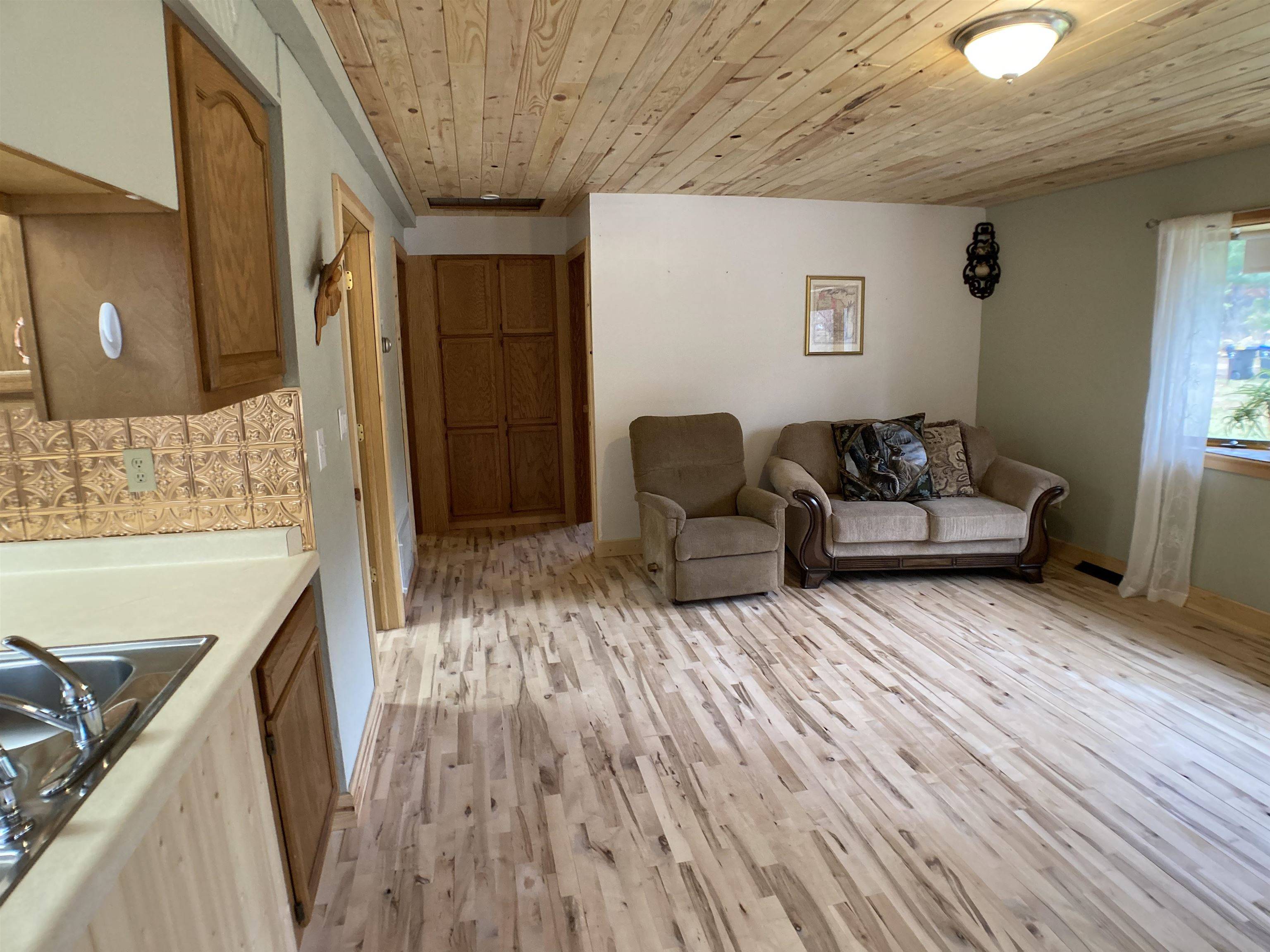 Shawano, WI 54166,N6935 COUNTY ROAD HH