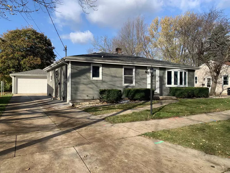 121 S SCHAEFER ST, Appleton, WI 54915