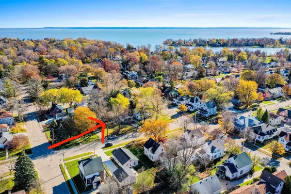 Neenah, WI 54956,504 E FOREST AVE