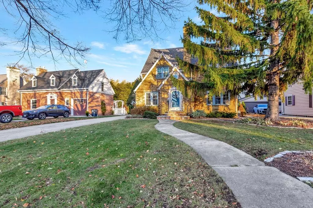 Neenah, WI 54956,316 CONGRESS ST