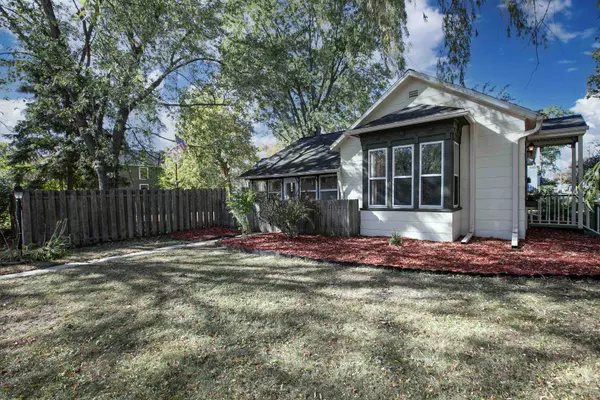 De Pere, WI 54115,820 JAMES ST