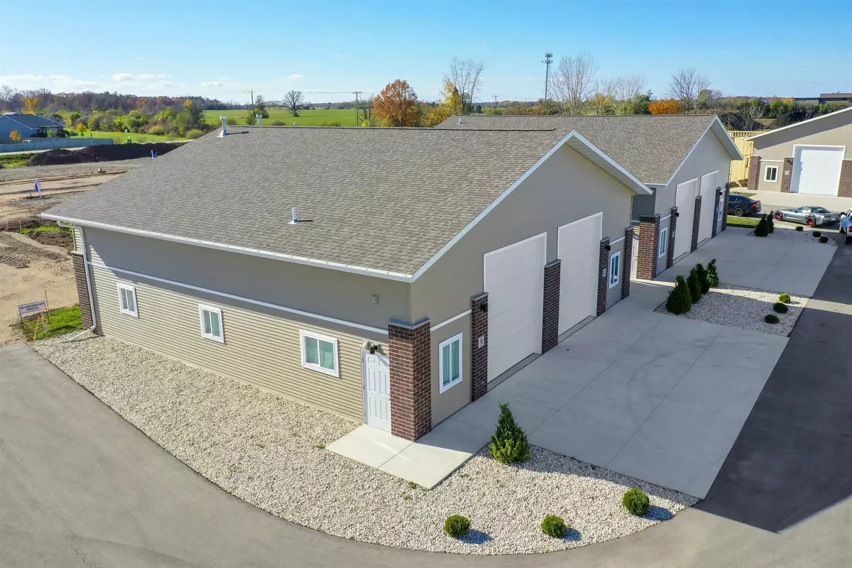 De Pere, WI 54115,701 MILLENNIUM CT #39