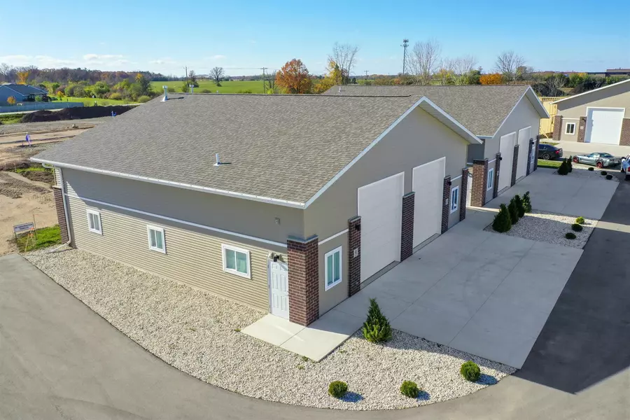 701 MILLENNIUM CT #12, De Pere, WI 54115