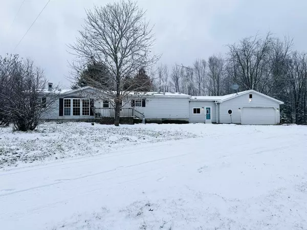 N6775 TWIN CREEK RD, Porterfield, WI 54159-9743