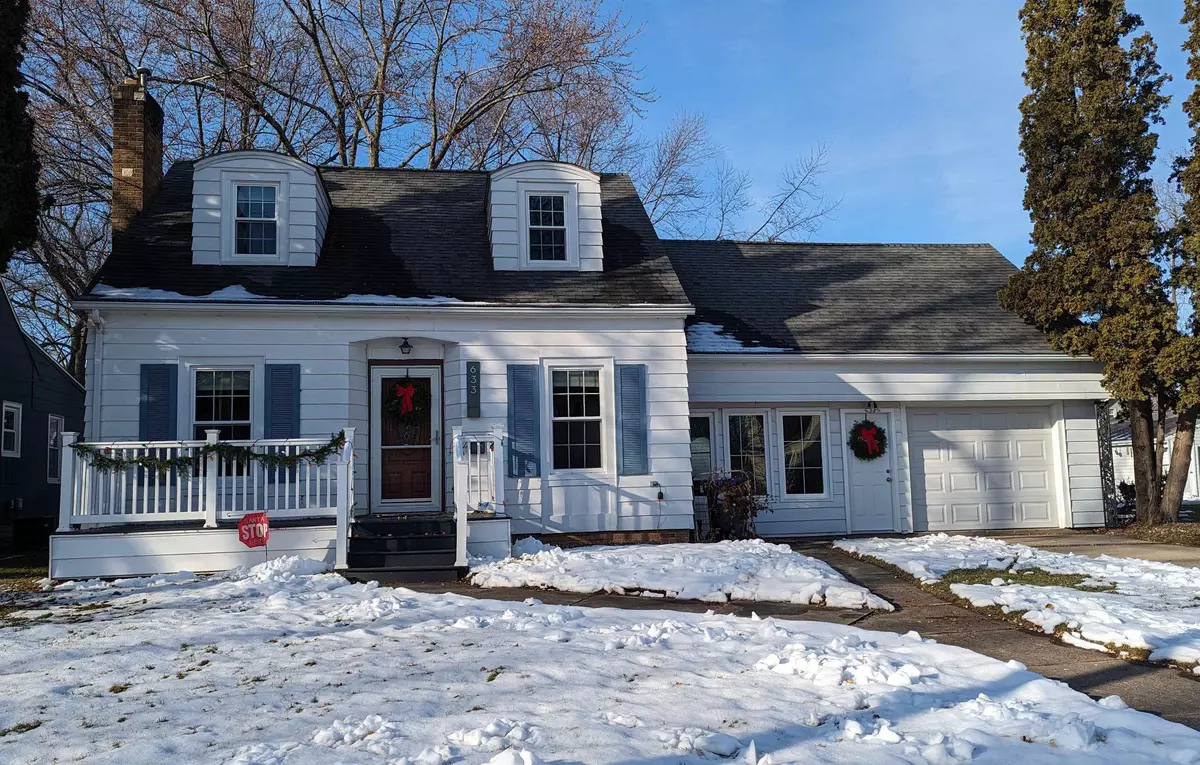 Neenah, WI 54956,633 GROVE ST