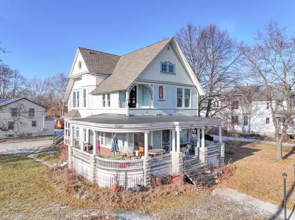 403 BRAZEAU AVE, Oconto, WI 54153-1823