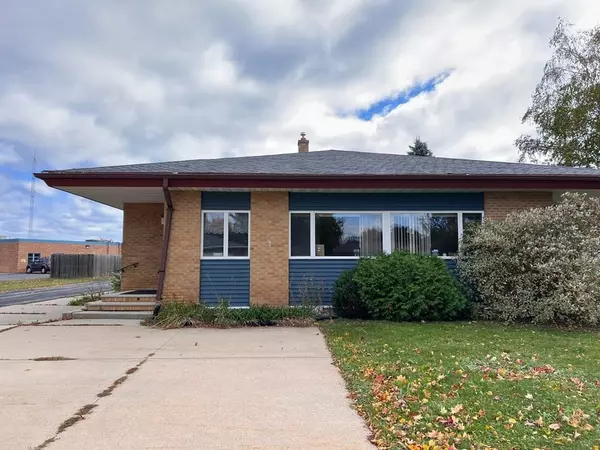 1304 1ST ST, Kewaunee, WI 54216