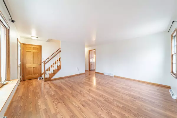 Neenah, WI 54956,627 GREENFIELD ST