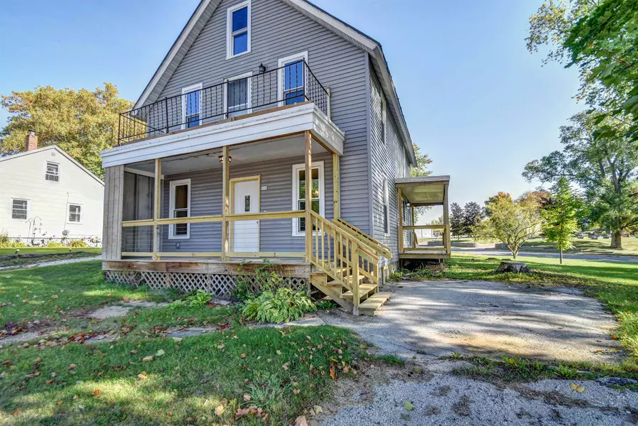 111 W MAIN ST, Mishicot, WI 54228-9678