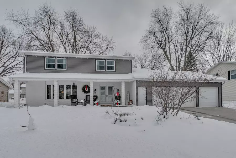 1208 MONTCLAIRE CT, Appleton, WI 54915