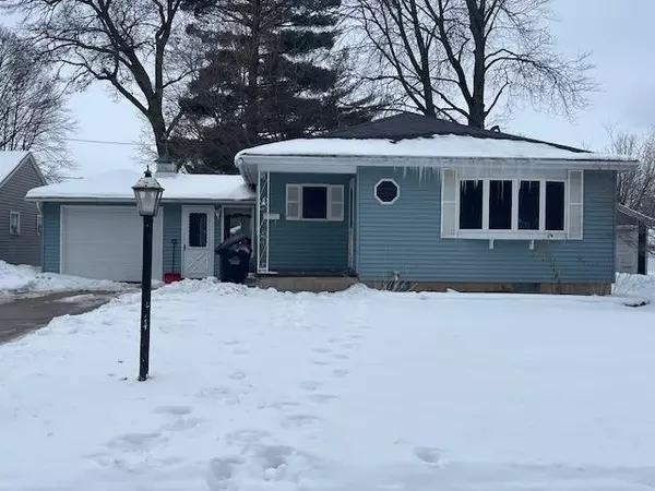 1035 S ANDREWS ST, Shawano, WI 54166-3403