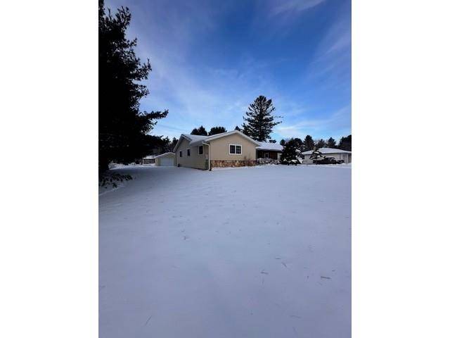 Krakow, WI 54137,W220 JULIUS ST