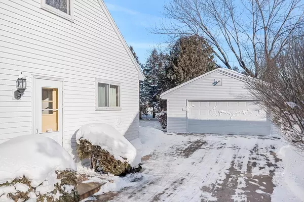 Neenah, WI 54956,1550 AMES ST