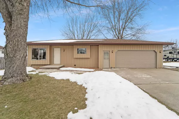 110 E MORNINGSIDE DR, Kaukauna, WI 54130